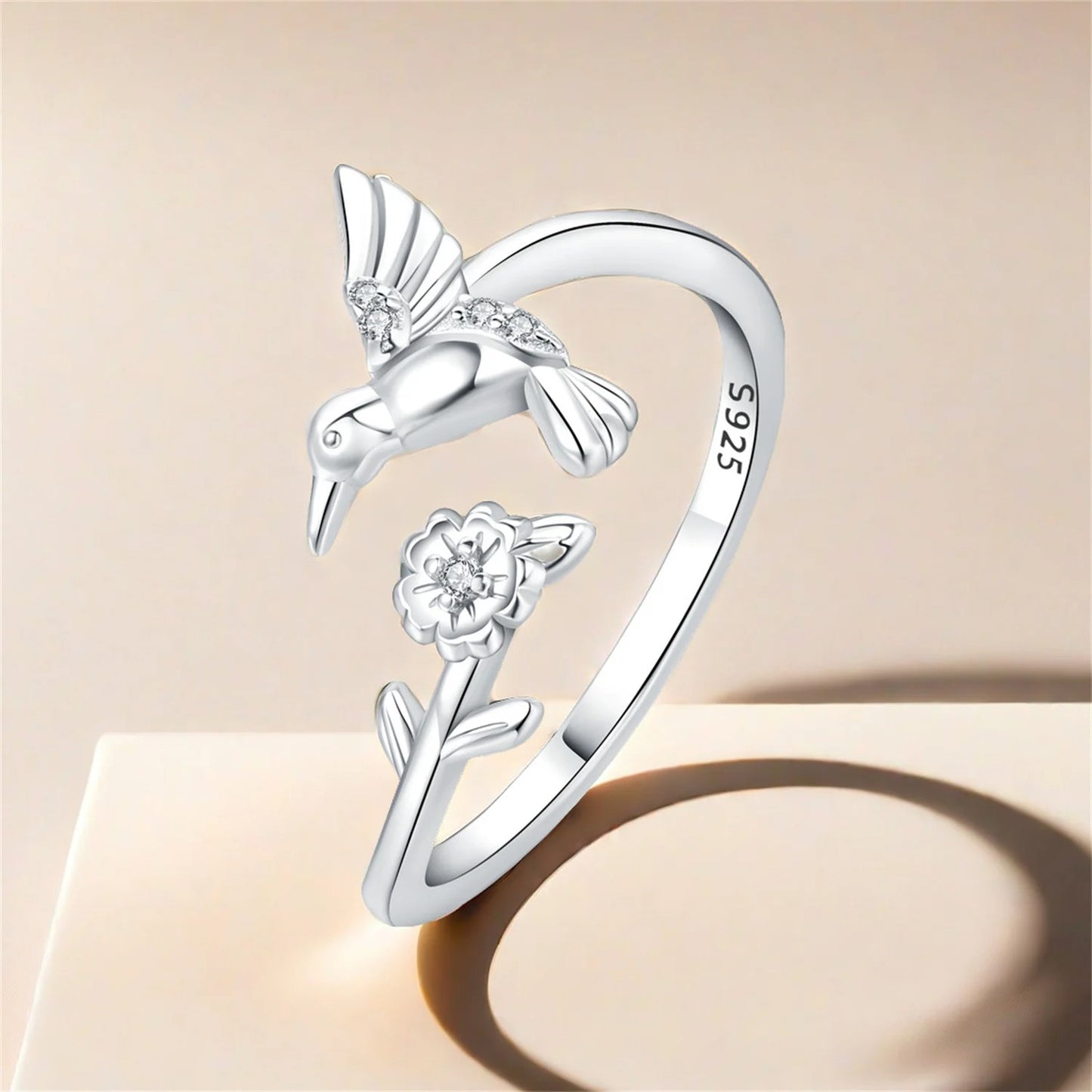 Bird Picking Flower Honey Opening Ring